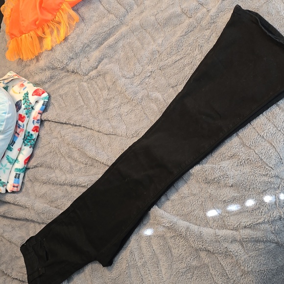 2 pairs of bell bottom pants - Picture 2 of 7